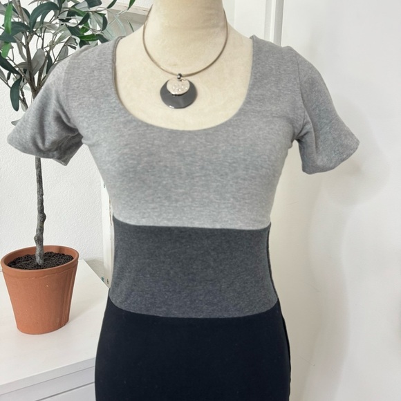 INDAH BODY Casual Double Layer Color Block Mini Dress Size 1 Small - Picture 4 of 15